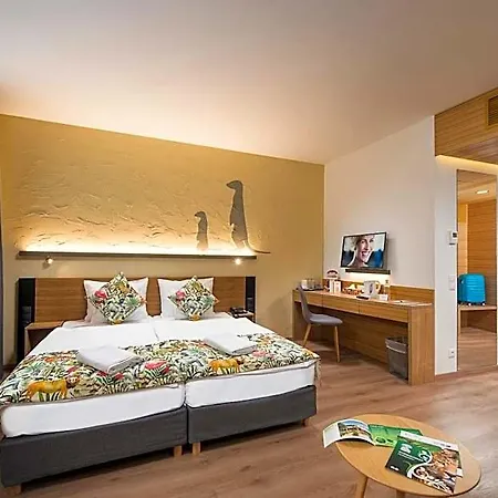 Hotel Pangea