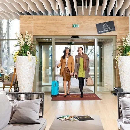Pangea Hotel 4*