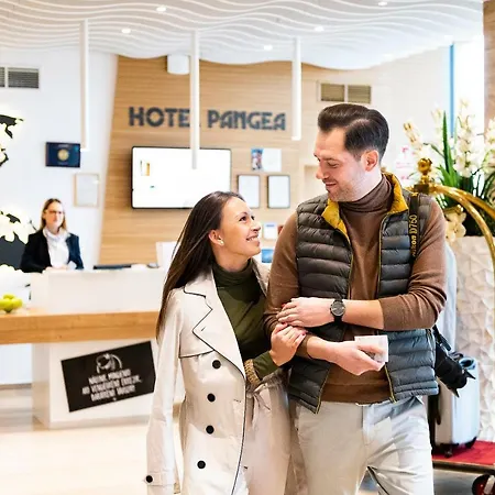 Hotel Pangea