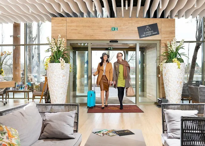 Pangea Hotel 4*